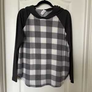 HoneyMe super soft charcoal gray and light gray plaid hoodie size Medium…